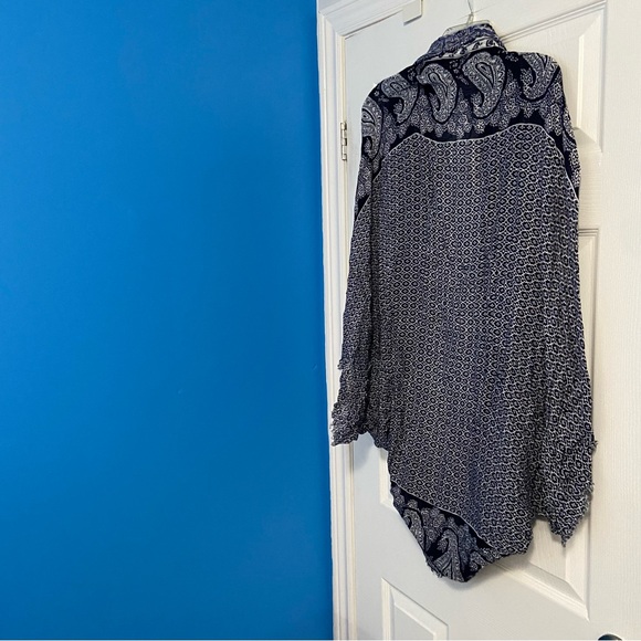 American Eagle Women’s Navy & White Paisley Cocoon Cardigan Kimono Size O/S - Picture 6 of 11